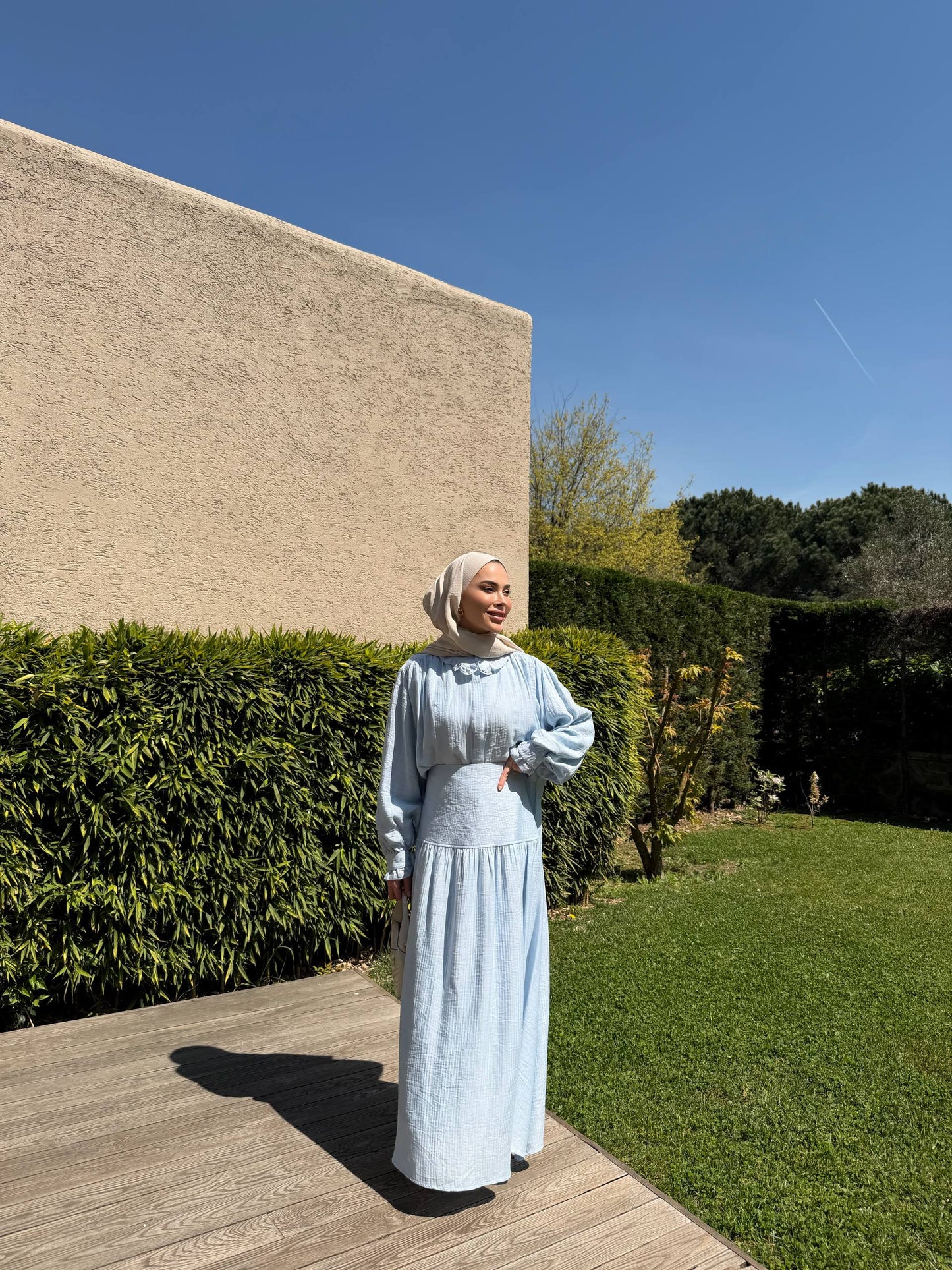 Ensemble Premium Elégance – Haut & Jupe Élégante