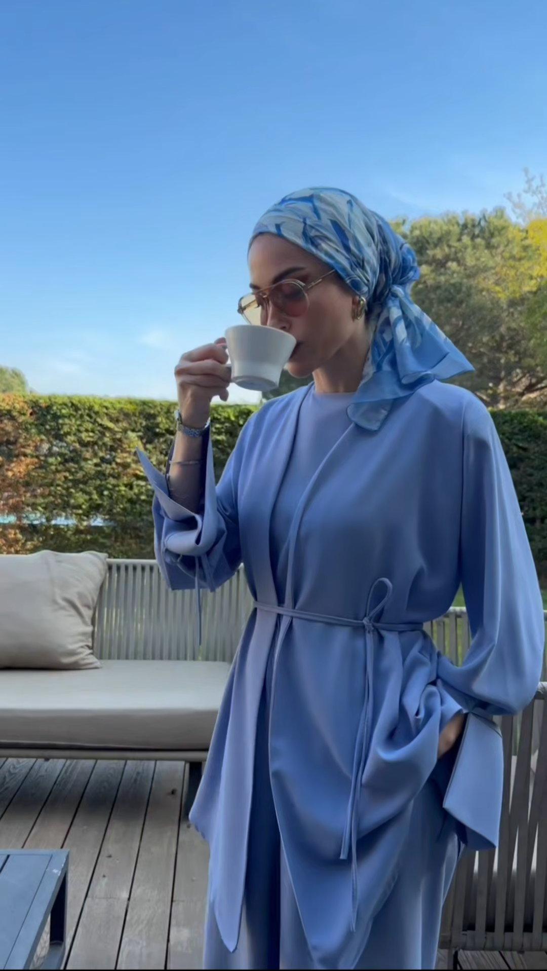 Ensemble Signature 3 Pièces – Cardigan Ceinturé, Débardeur & Pantalon