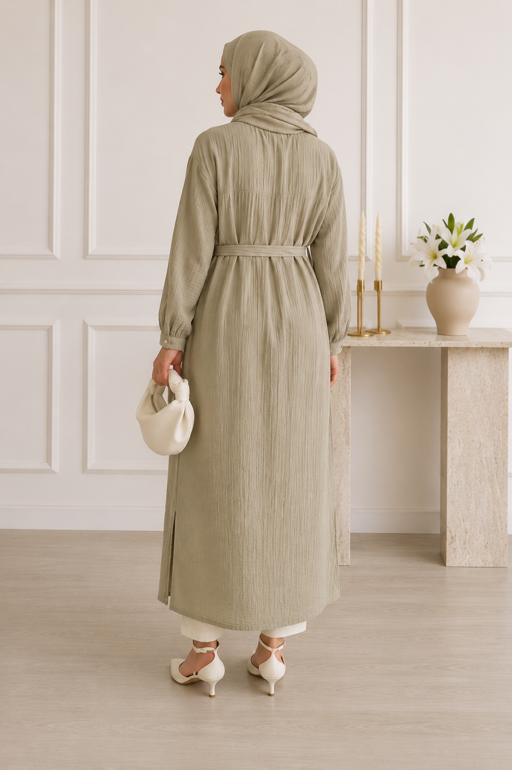 Chemise Longue Ceinturée en Coton Respirant – Élégance Naturelle