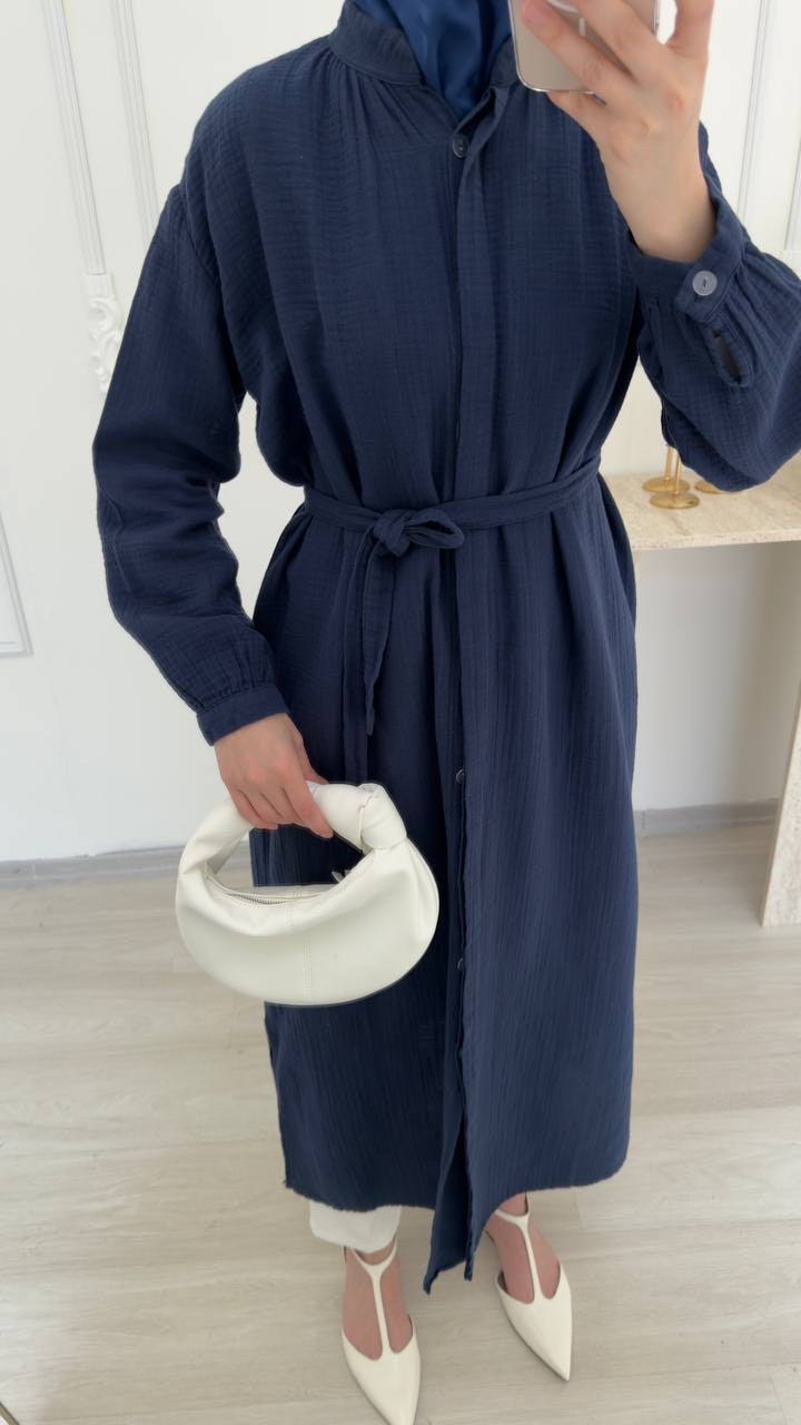 Chemise Longue Ceinturée en Coton Respirant – Élégance Naturelle